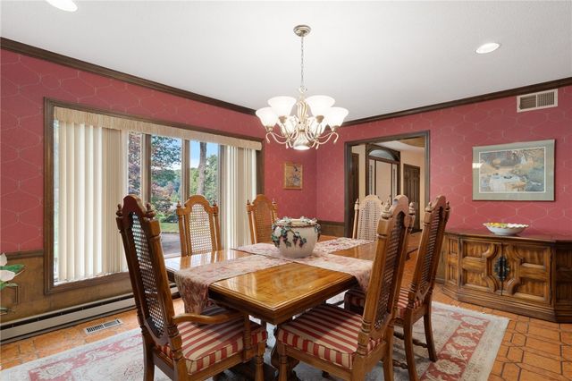 2 Lancers Lane, Lincoln, RI 02865