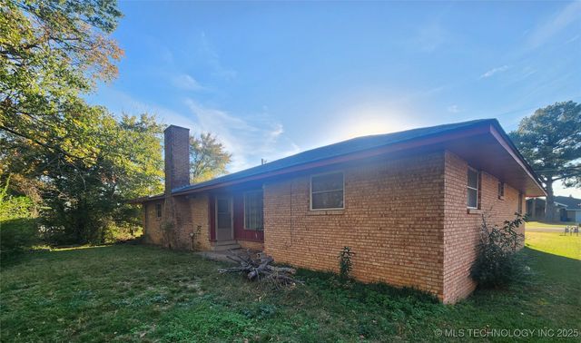 1672 S Velma Avenue, Atoka, OK 74525
