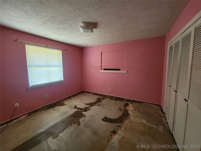 1672 S Velma Avenue, Atoka, OK 74525