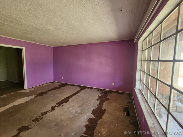 1672 S Velma Avenue, Atoka, OK 74525