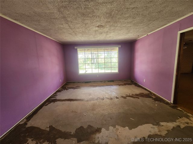 1672 S Velma Avenue, Atoka, OK 74525