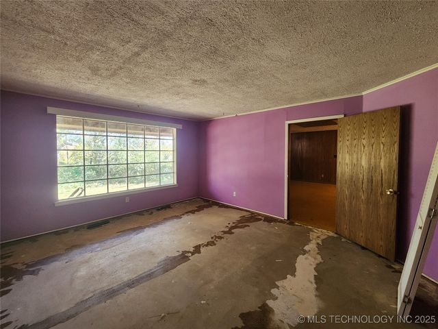 1672 S Velma Avenue, Atoka, OK 74525