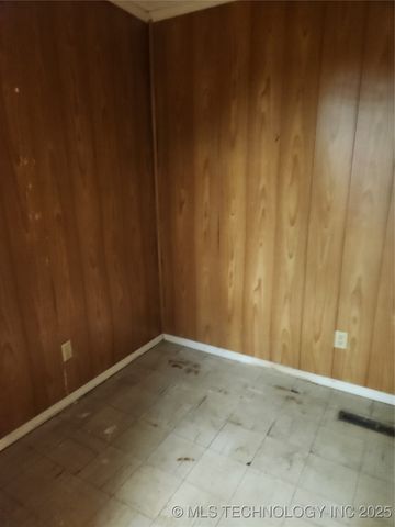 1672 S Velma Avenue, Atoka, OK 74525