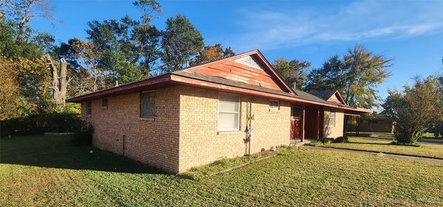 1672 S Velma Avenue, Atoka, OK 74525