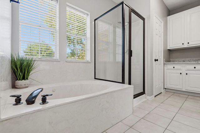 1627 Pecan Crossing Drive, Richmond, TX 77406