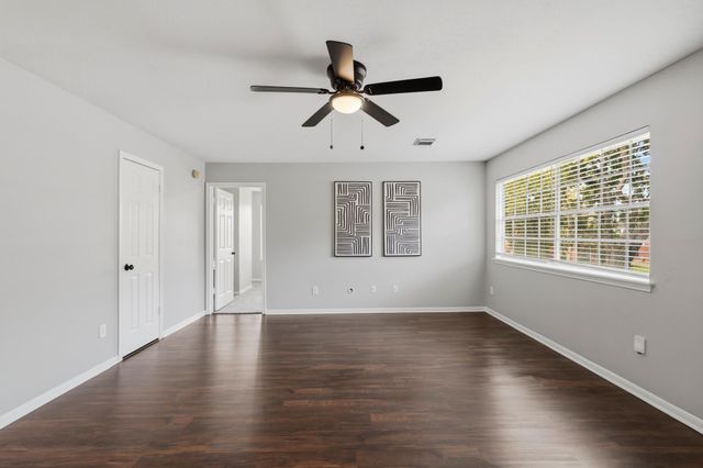 1627 Pecan Crossing Drive, Richmond, TX 77406