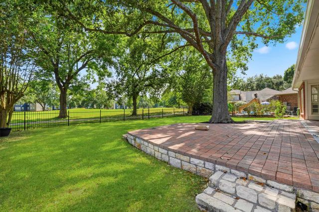 1627 Pecan Crossing Drive, Richmond, TX 77406