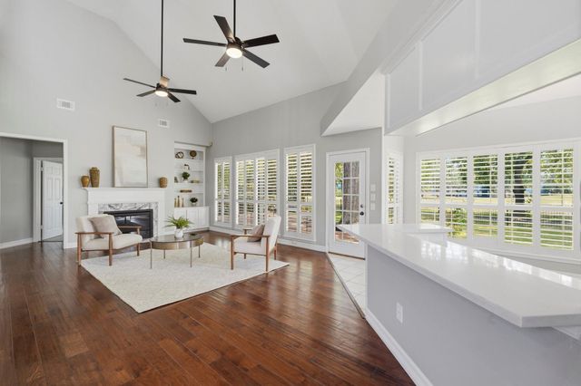1627 Pecan Crossing Drive, Richmond, TX 77406