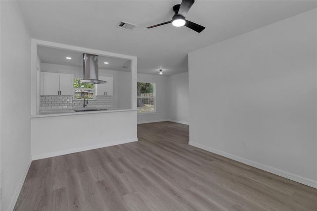 3219 Brea Crest St, Houston, TX 77093
