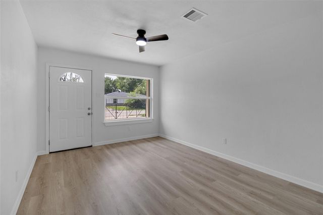 3219 Brea Crest St, Houston, TX 77093