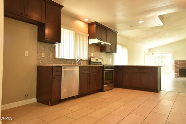 1867 Harvest Lane, Camarillo, CA 93012