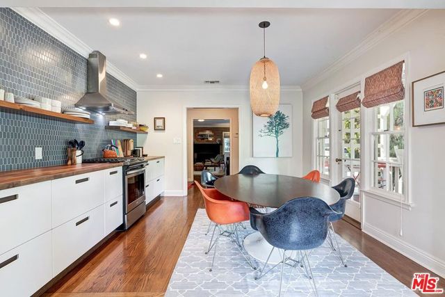 5912 Canyon, Los Angeles, CA 90068