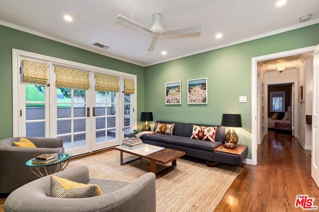 5912 Canyon, Los Angeles, CA 90068