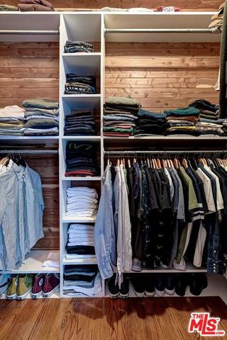 5912 Canyon, Los Angeles, CA 90068