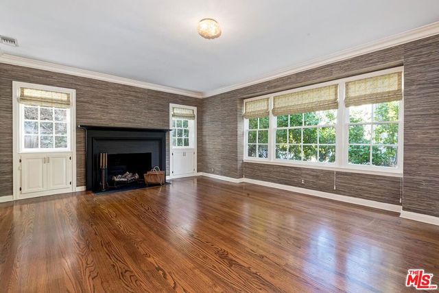 5912 Canyon, Los Angeles, CA 90068