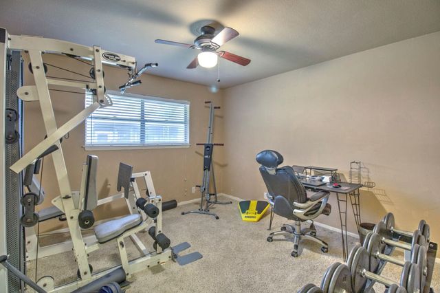 1010 Kiowa Drive W, Lake Kiowa, TX 76240