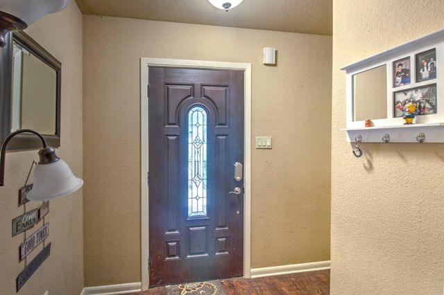1010 Kiowa Drive W, Lake Kiowa, TX 76240