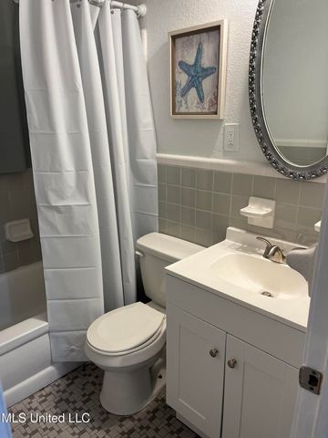 2501 Havard Road, Ocean Springs, MS 39564