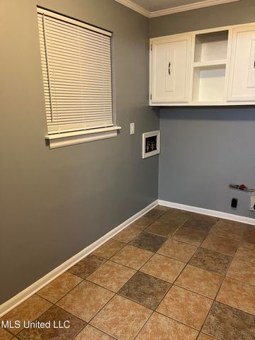 2501 Havard Road, Ocean Springs, MS 39564