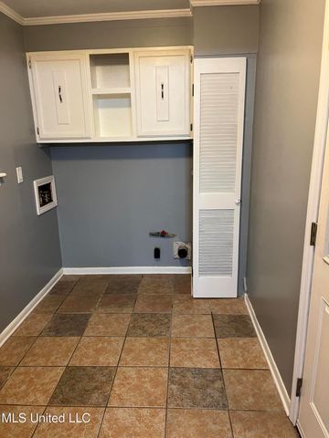 2501 Havard Road, Ocean Springs, MS 39564