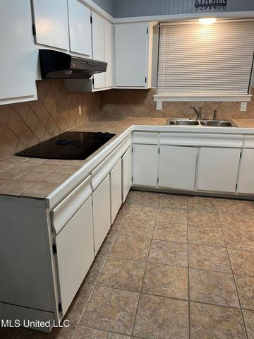 2501 Havard Road, Ocean Springs, MS 39564