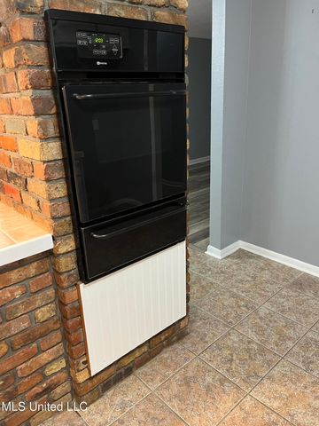 2501 Havard Road, Ocean Springs, MS 39564