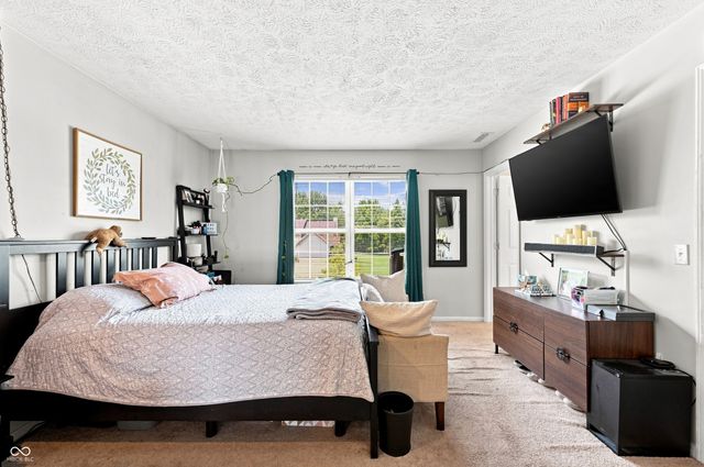 10615 Regis Court, Indianapolis, IN 46239