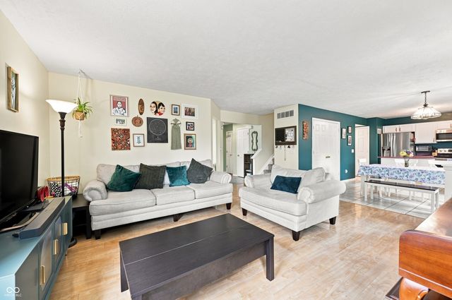 10615 Regis Court, Indianapolis, IN 46239