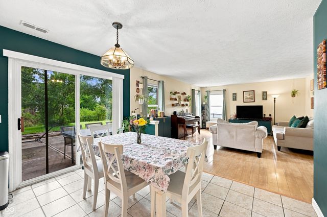 10615 Regis Court, Indianapolis, IN 46239