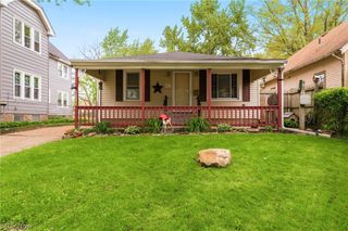 457 9th Street, Elyria, OH 44035