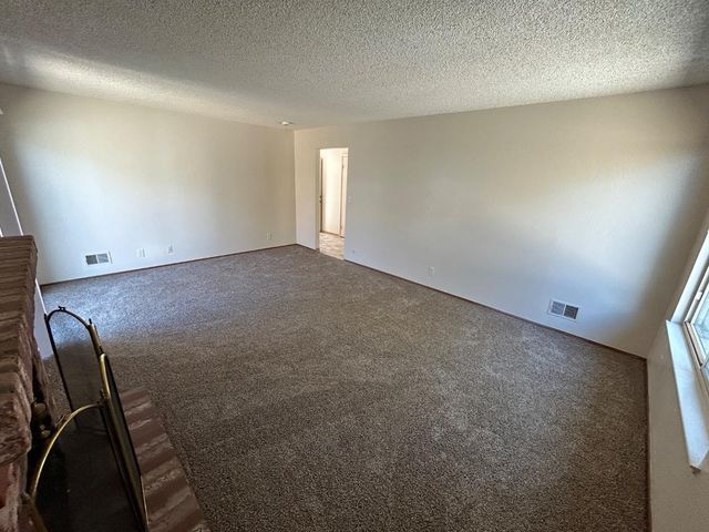 633 Saint George Drive, Salinas, CA 93905