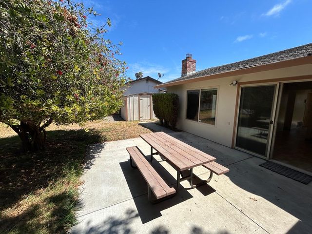 633 Saint George Drive, Salinas, CA 93905