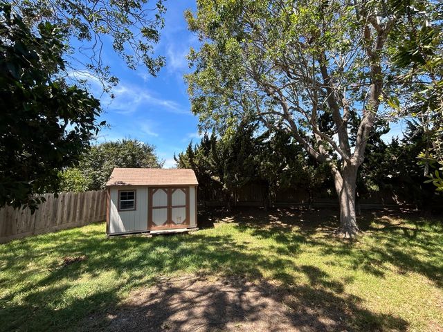 633 Saint George Drive, Salinas, CA 93905