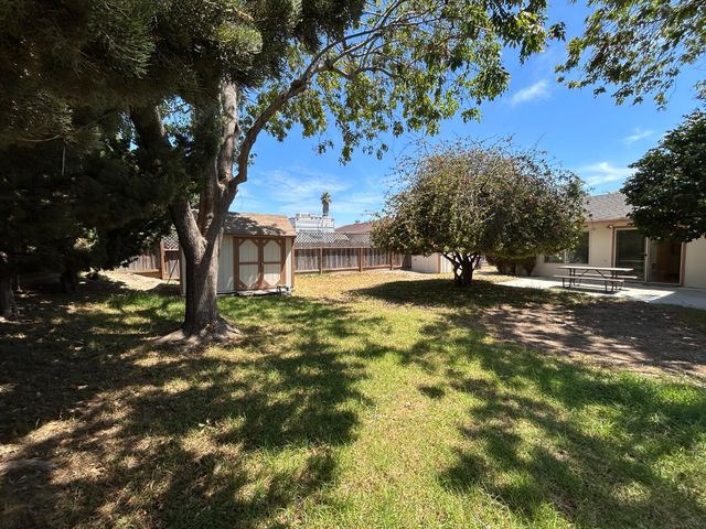 633 Saint George Drive, Salinas, CA 93905