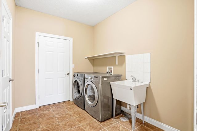 4209 GRANT LN, Columbia, MO 65203