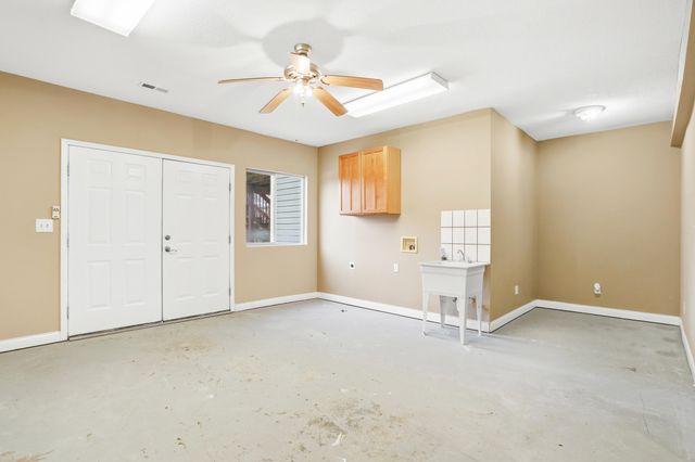 4209 GRANT LN, Columbia, MO 65203