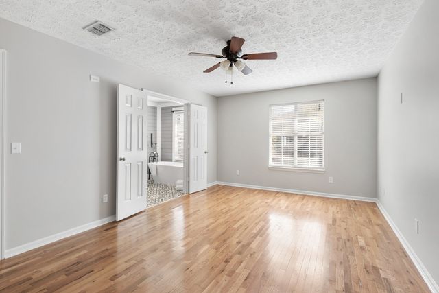 4233 New Hope Meadow Rd, Hermitage, TN 37076