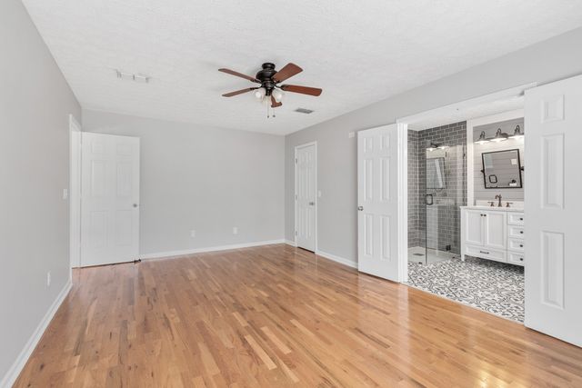 4233 New Hope Meadow Rd, Hermitage, TN 37076