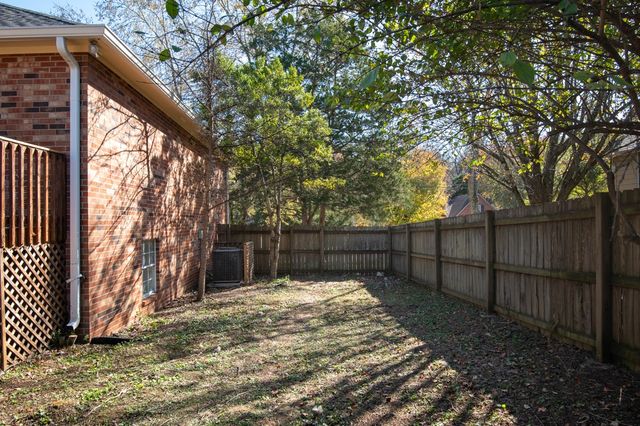 4233 New Hope Meadow Rd, Hermitage, TN 37076