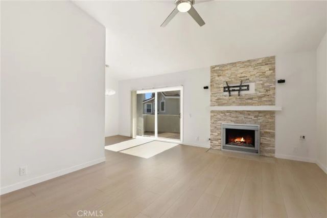 549 N Springbrook North, Irvine, CA 92614