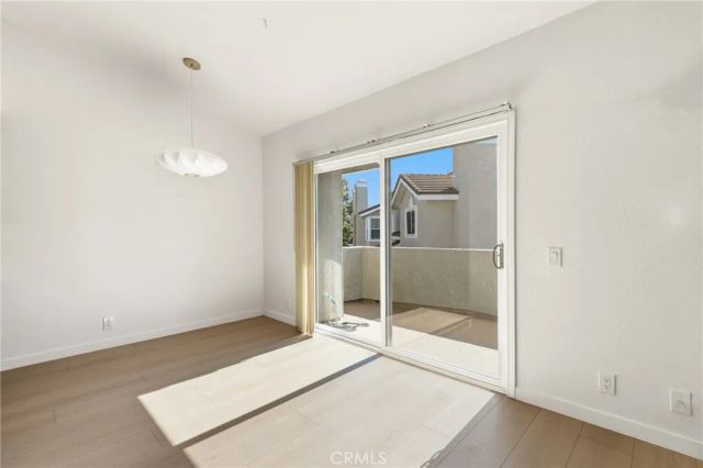 549 N Springbrook North, Irvine, CA 92614