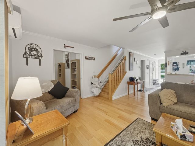 5 Wolff Drive, Essex, VT 05452