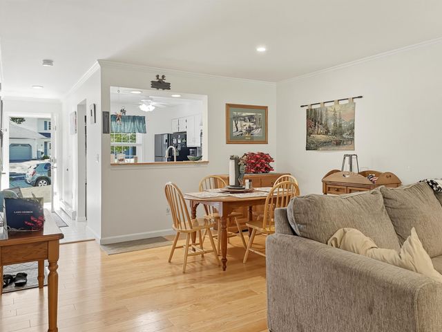 5 Wolff Drive, Essex, VT 05452