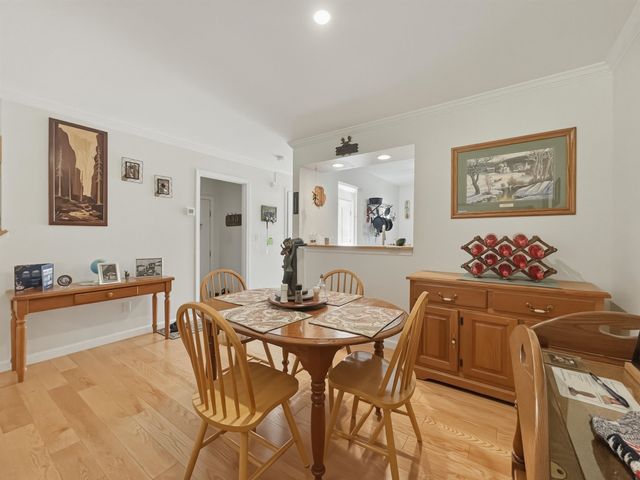 5 Wolff Drive, Essex, VT 05452