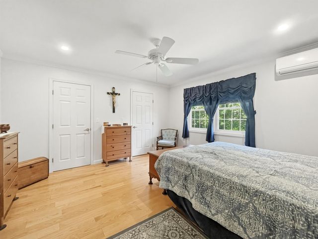 5 Wolff Drive, Essex, VT 05452