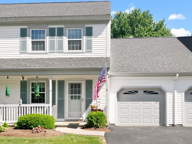 5 Wolff Drive, Essex, VT 05452