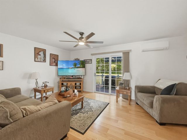 5 Wolff Drive, Essex, VT 05452