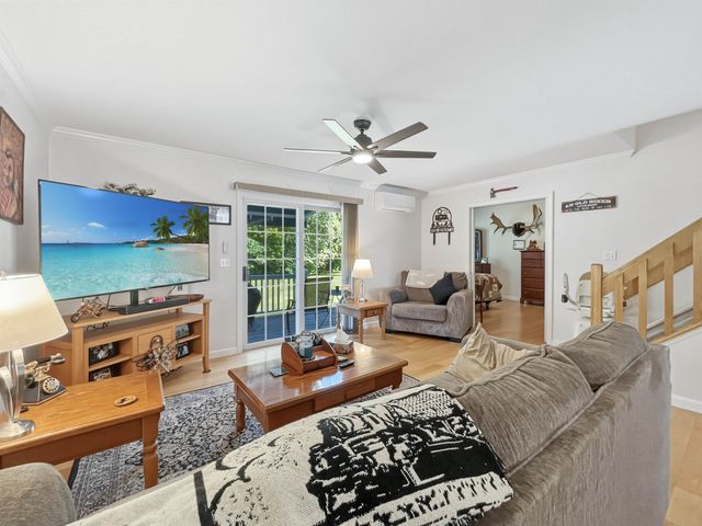 5 Wolff Drive, Essex, VT 05452