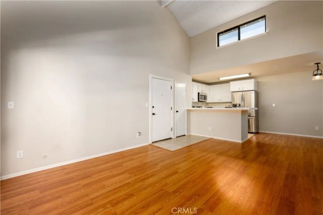 25003 Peachland 211, Newhall, CA 91321