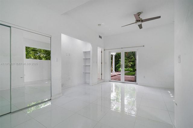 5714 SW 80th St 0, South Miami, FL 33143